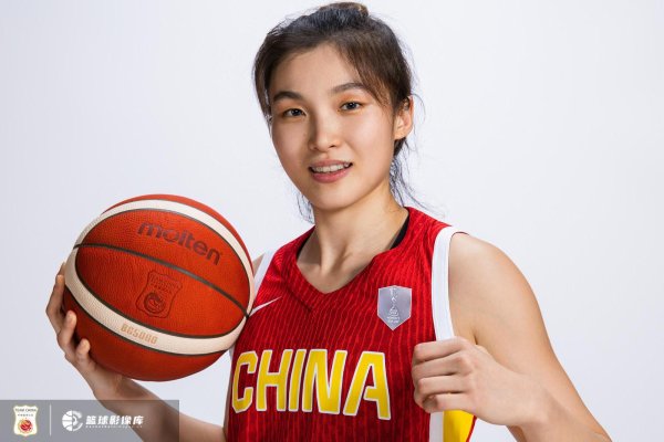 亿海配资 三分7中4！翟若云：首次打国际大赛很激动 宫指导让我上场后先投